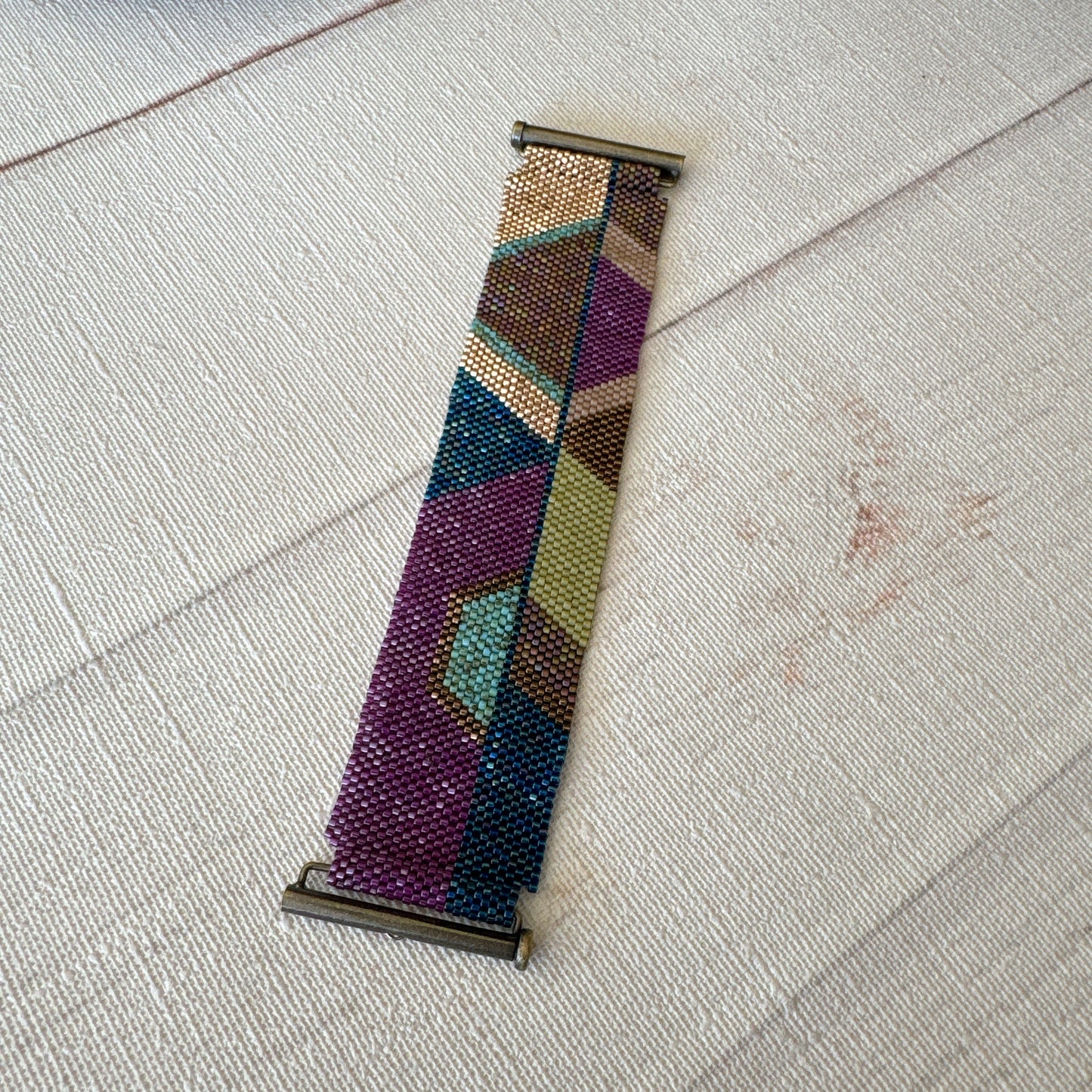 P137 Pulsera Prismática