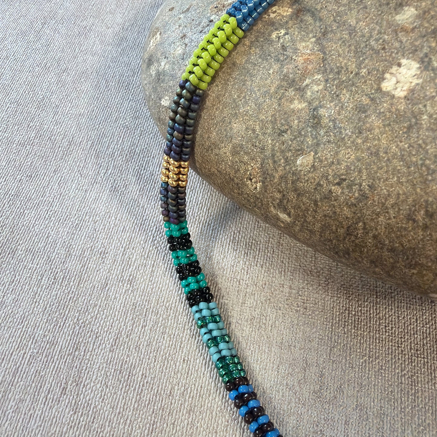 C063 Collar Trama Silvestre