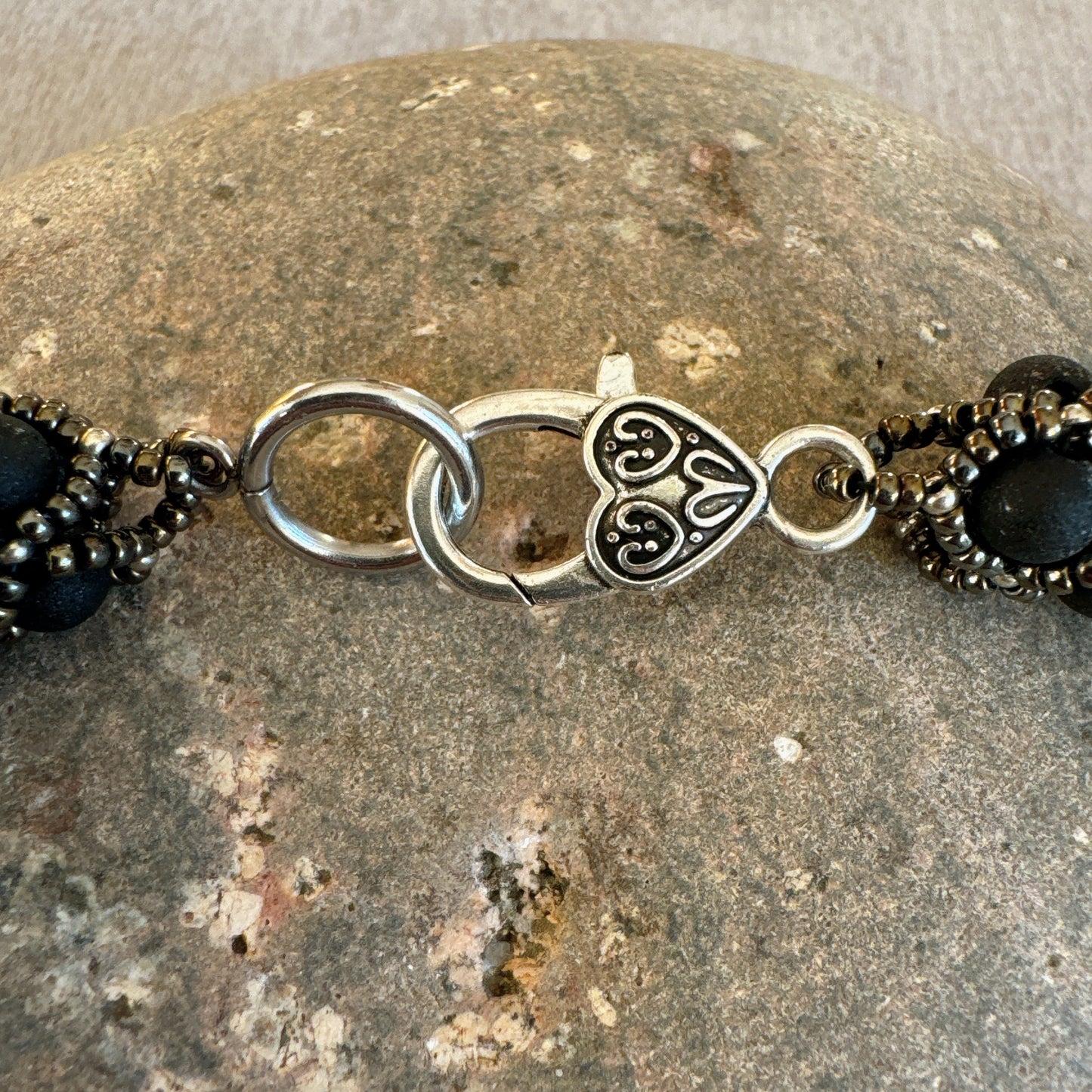 C051 Collar Camino Volcánico