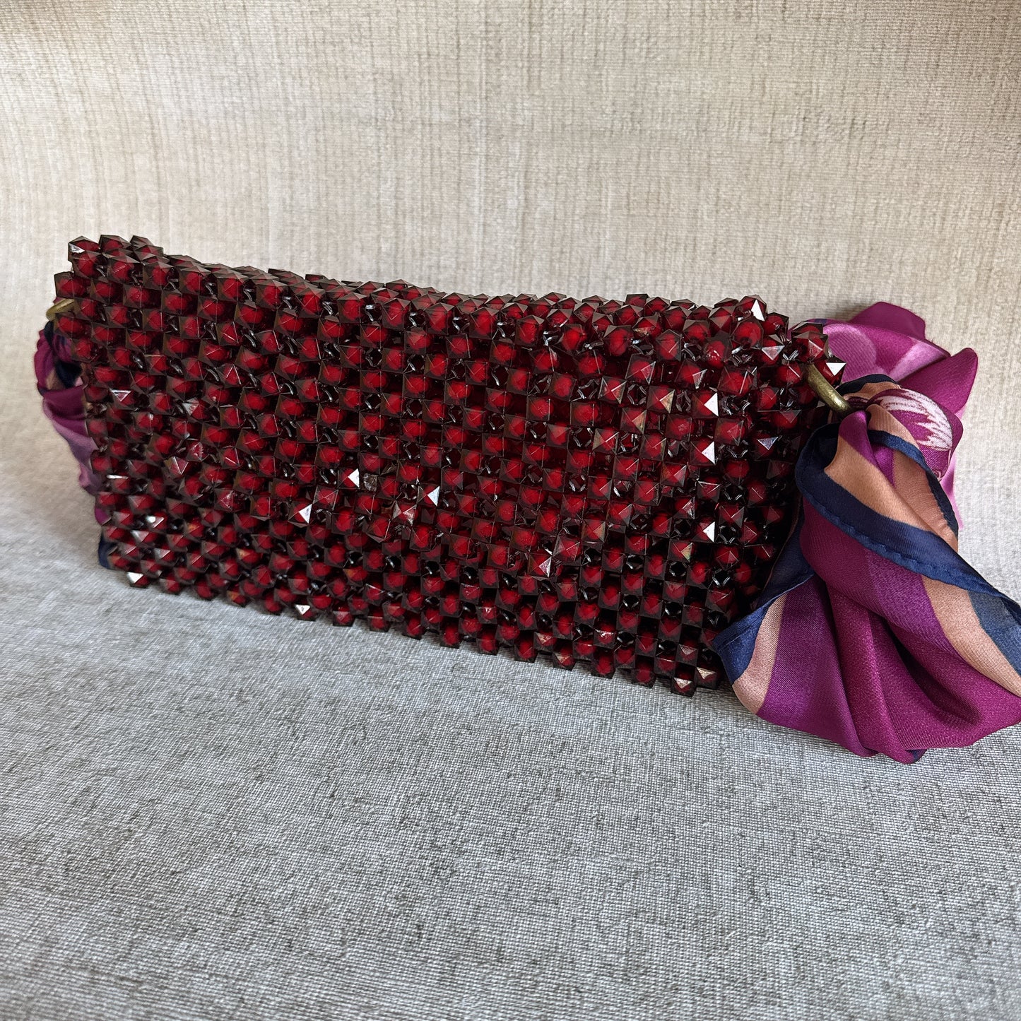 T012 Cartera Luz Borgoña