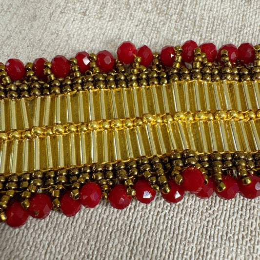 P144 Pulsera Trono Dorado