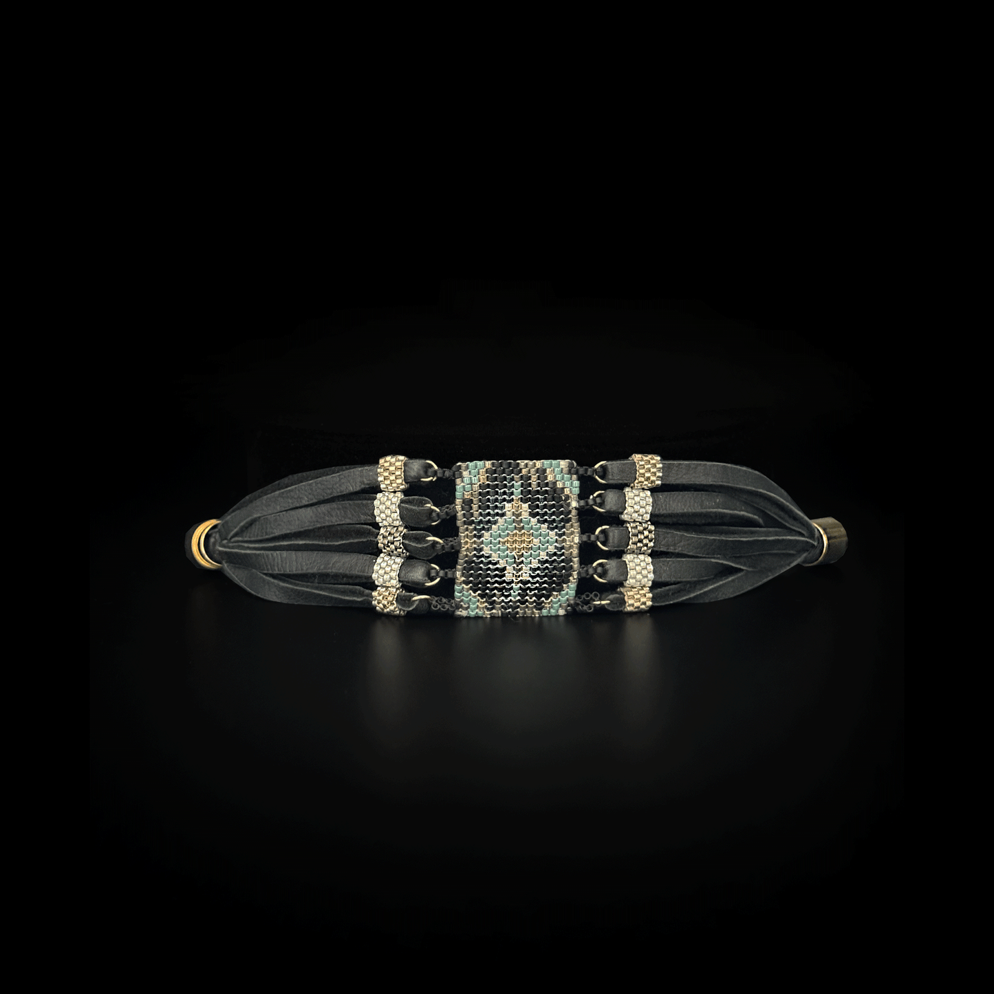 P074 Pulsera Cuero Elegante