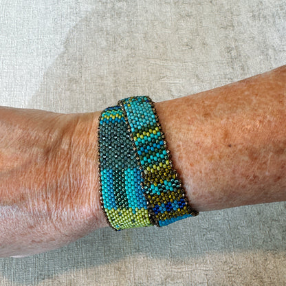 P118 Pulsera Sinfonía Textil