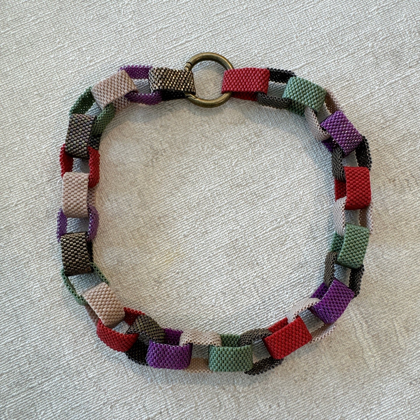 C034 Collar Colorloop