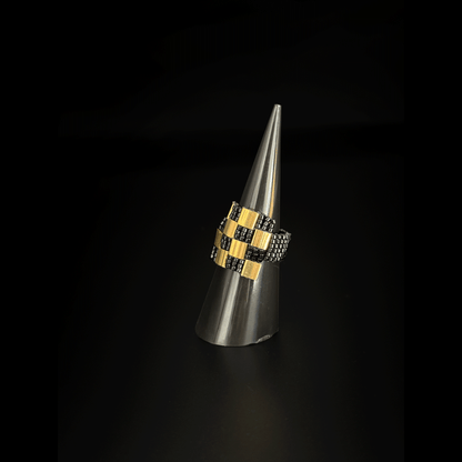 A038 Anillo Dama de Ajedrez