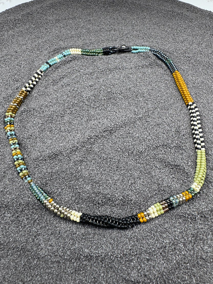 C17 Collar Raíz Cálida