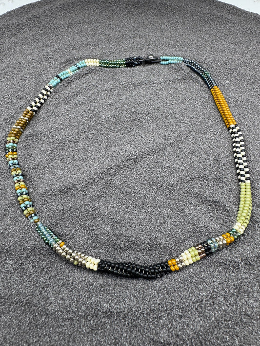 C17 Collar Raíz Cálida