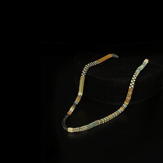 C17 Collar Raíz Cálida