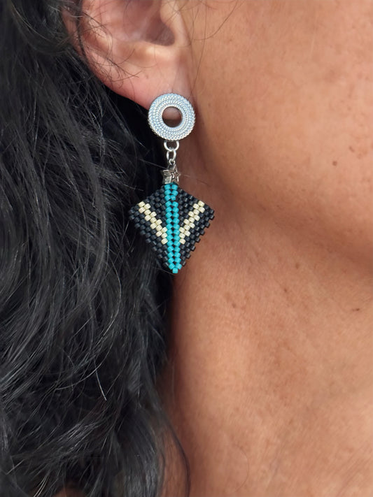 E039 Aros Triángulo Vivo