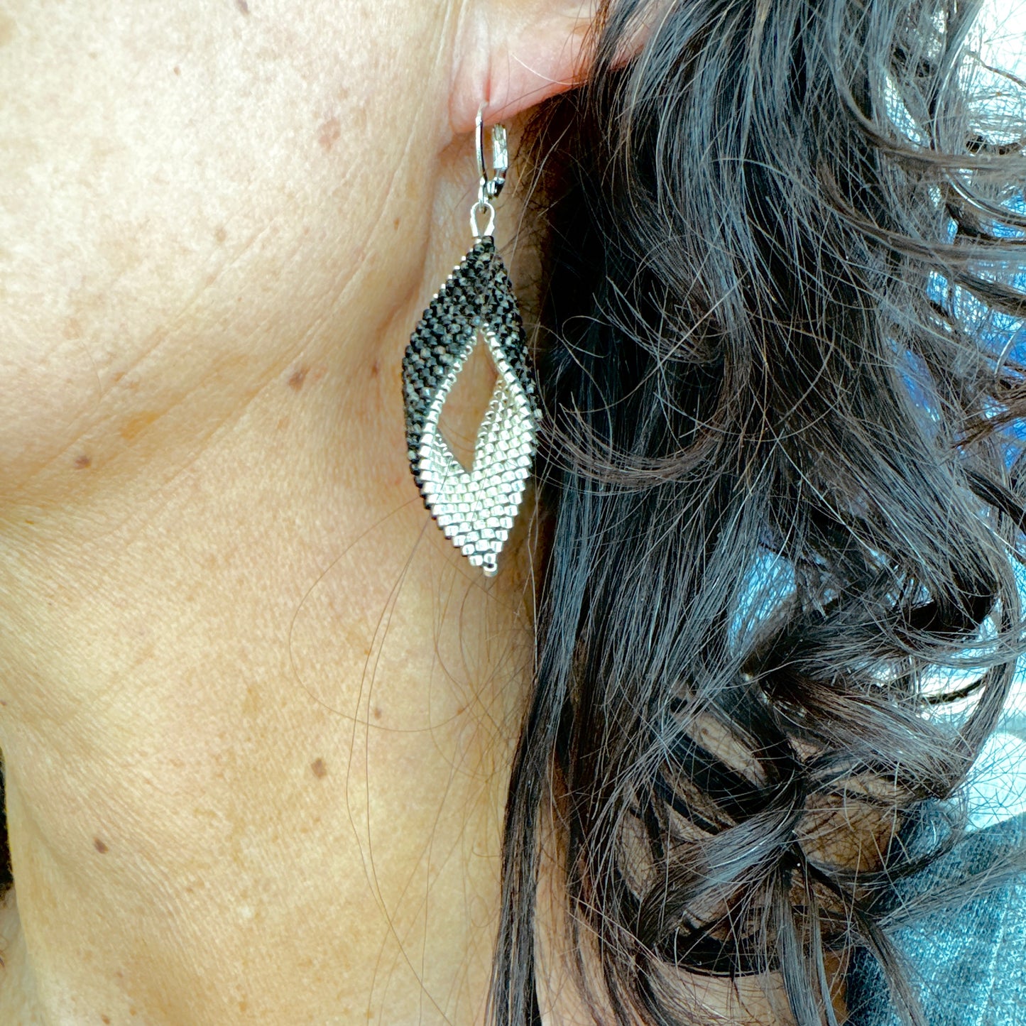 E058 Aros Claro oscuro