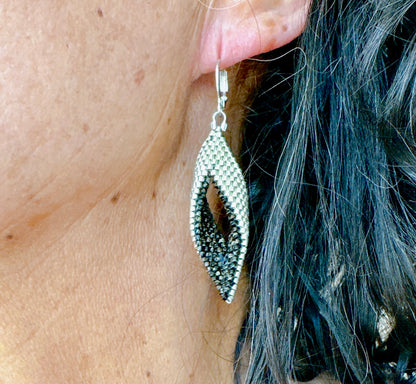 E058 Aros Claro oscuro