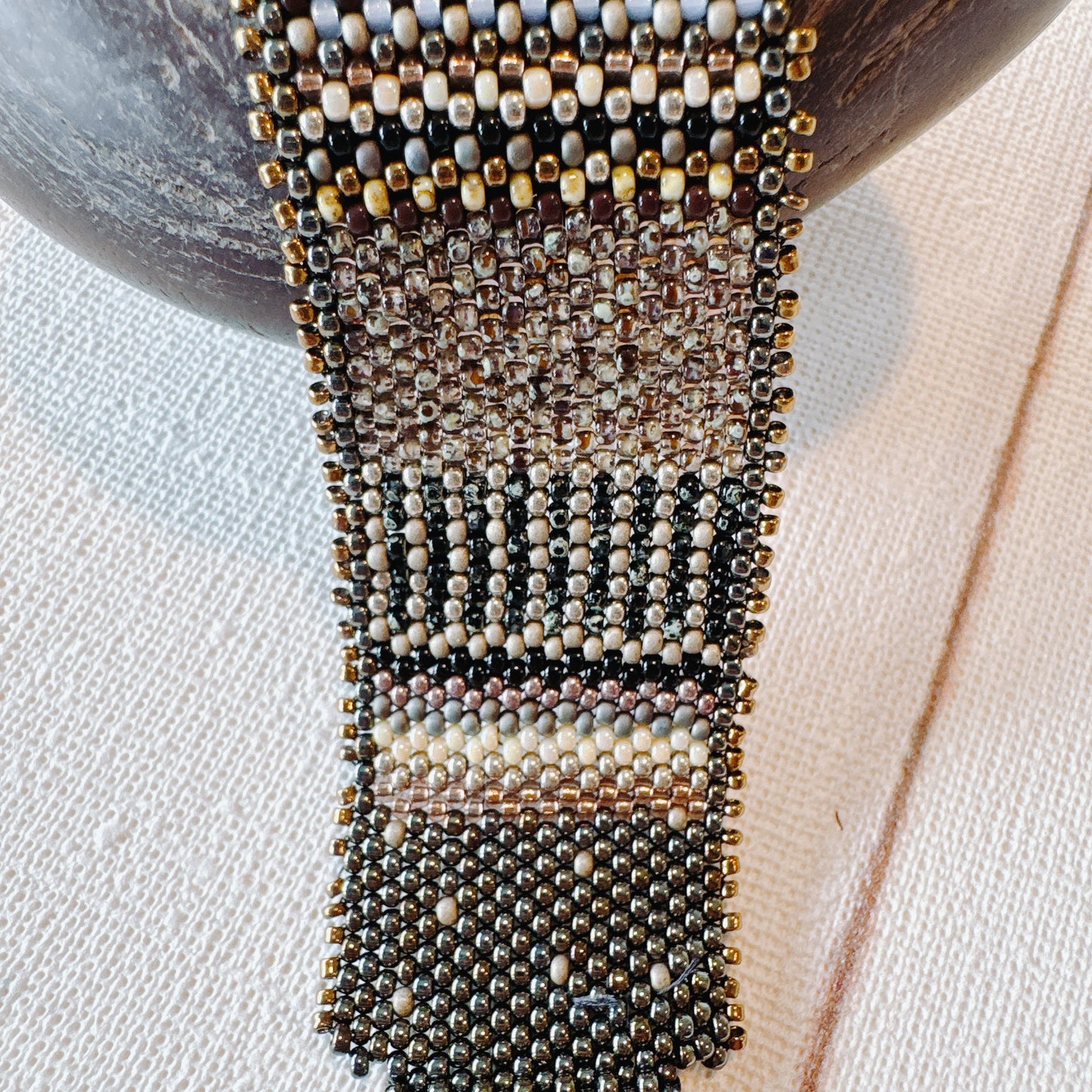 P120 Pulsera Ecos de Acero