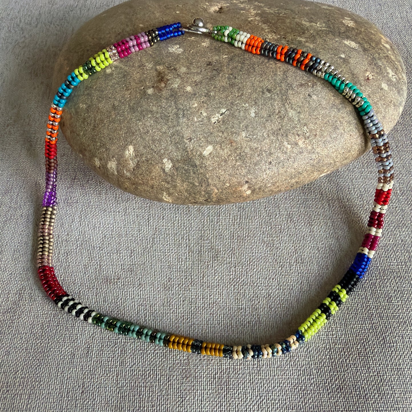 C067 Collar Trama Alegre