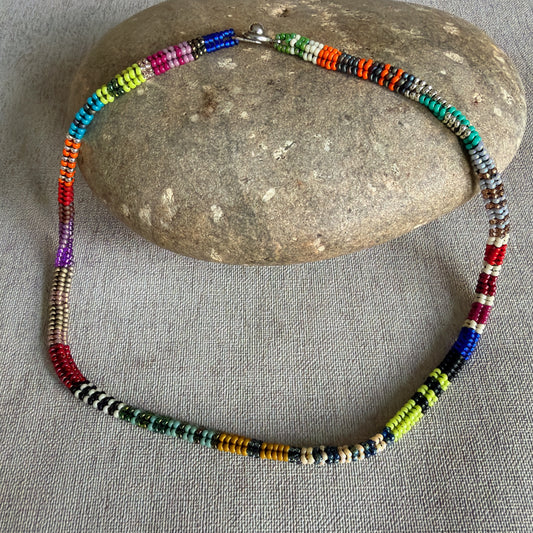 C067 Collar Trama Alegre