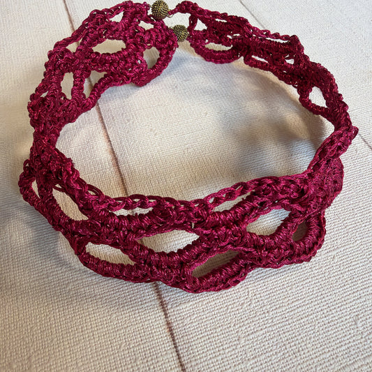 C068 Collar Rojo Vivo