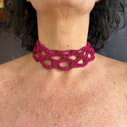 C068 Collar Rojo Vivo