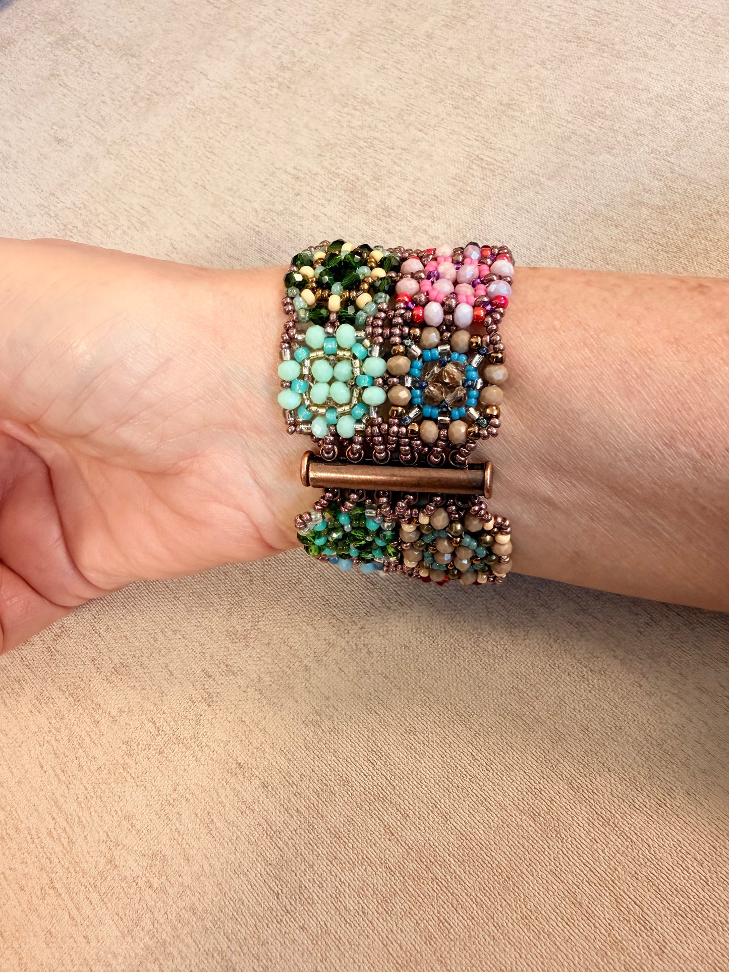 P152 Pulsera Estallido Floral