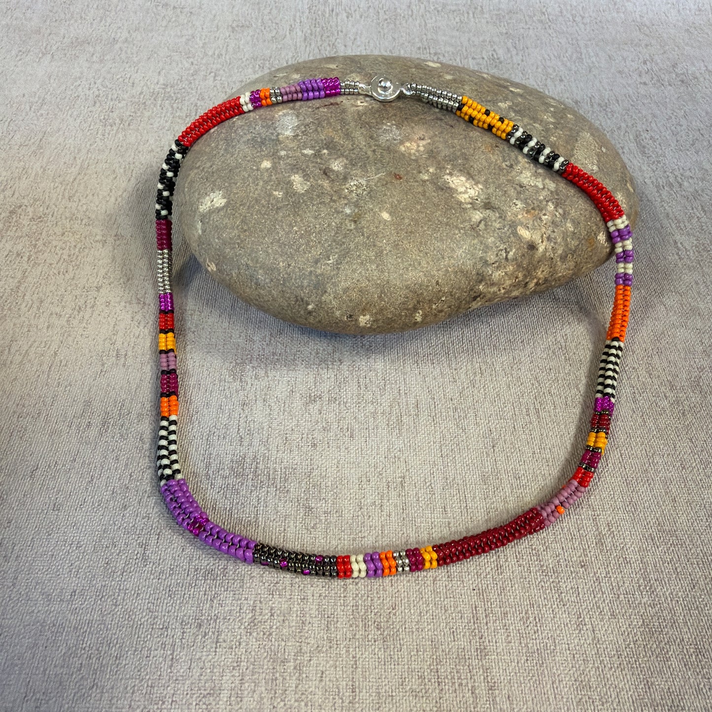 C061 Collar Grito Urbano