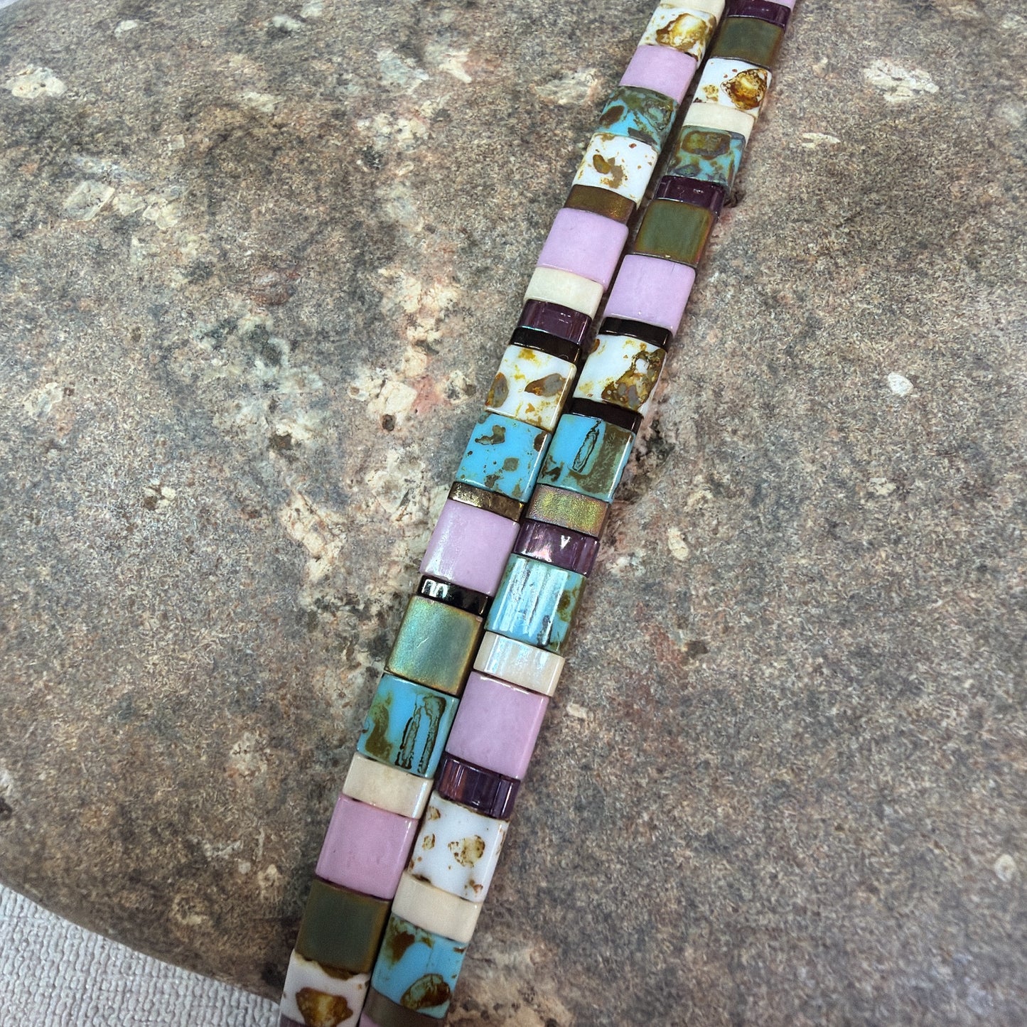 P156 Pulsera Pastel Tribal