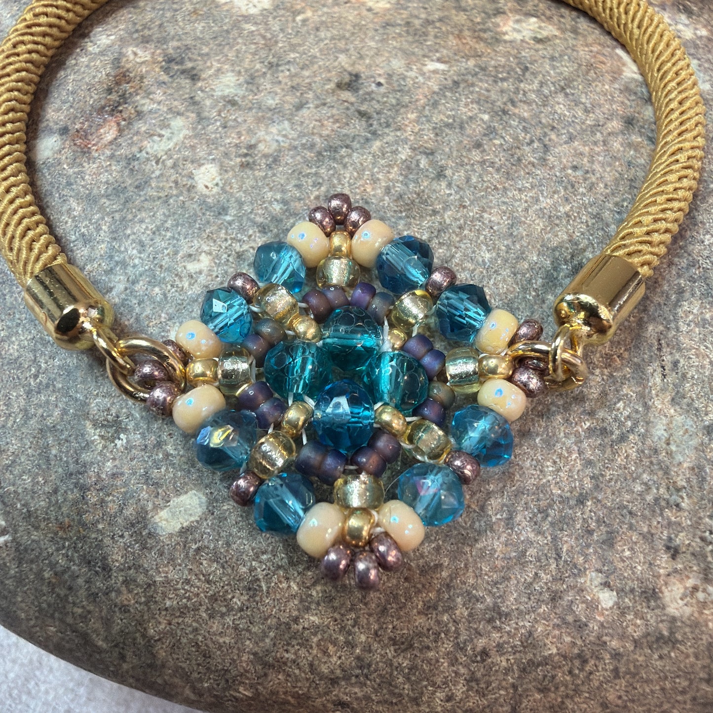 P171 Pulsera Flor Urbana IX