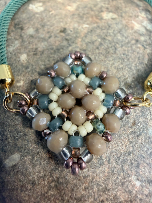 P175 Pulsera Flor Urbana XIII