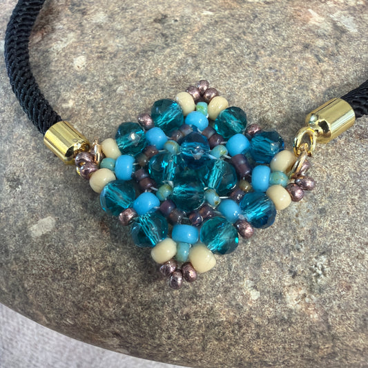 P178 Pulsera Flor Urbana XVI