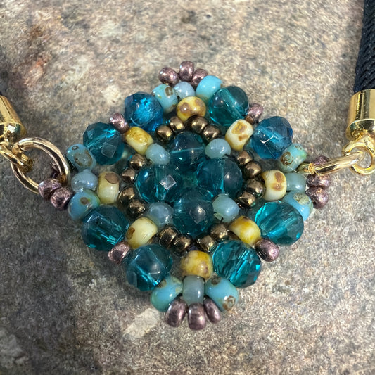 P181 Pulsera Flor Urbana XIX