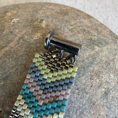 P186 Pulsera Zig Zag Calmado