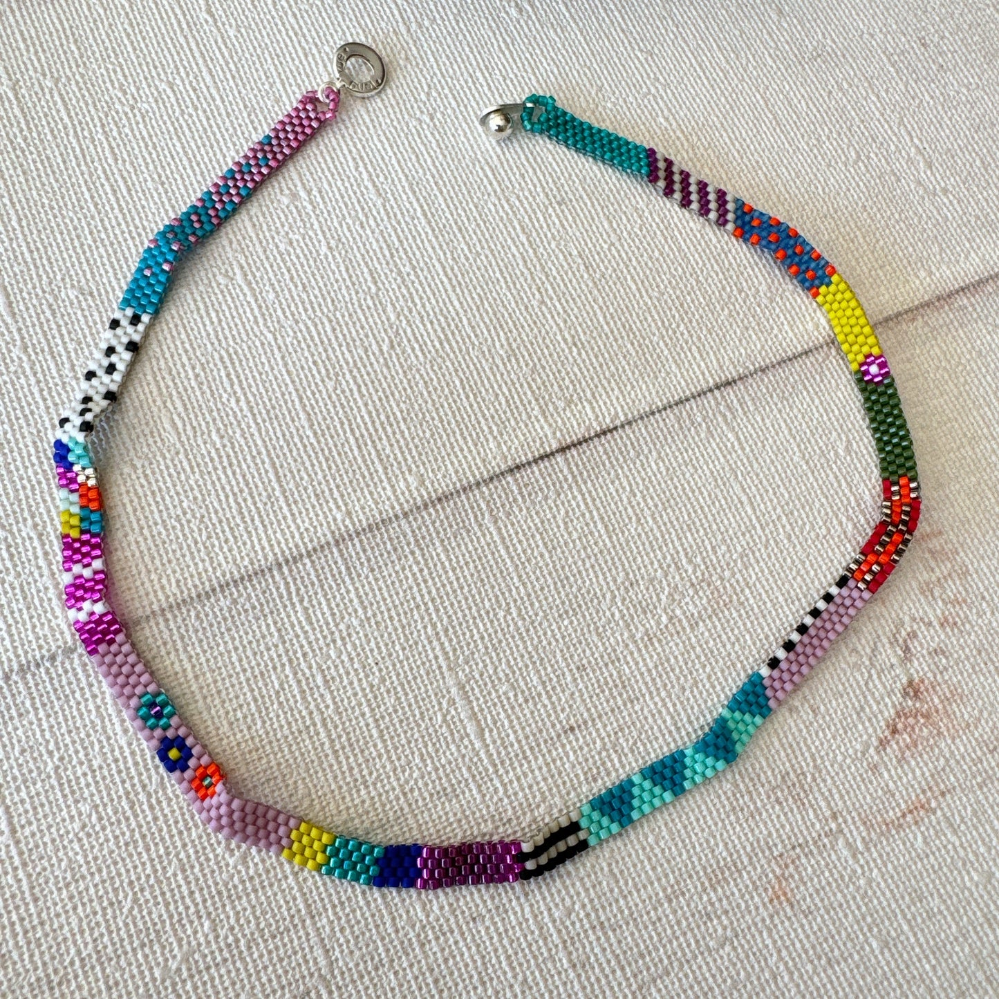 C043 Collar Pulso Lúdico