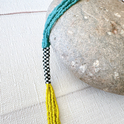 C044 Collar Danza Fragmentada