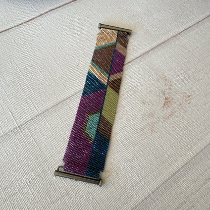 P137 Pulsera Prismática