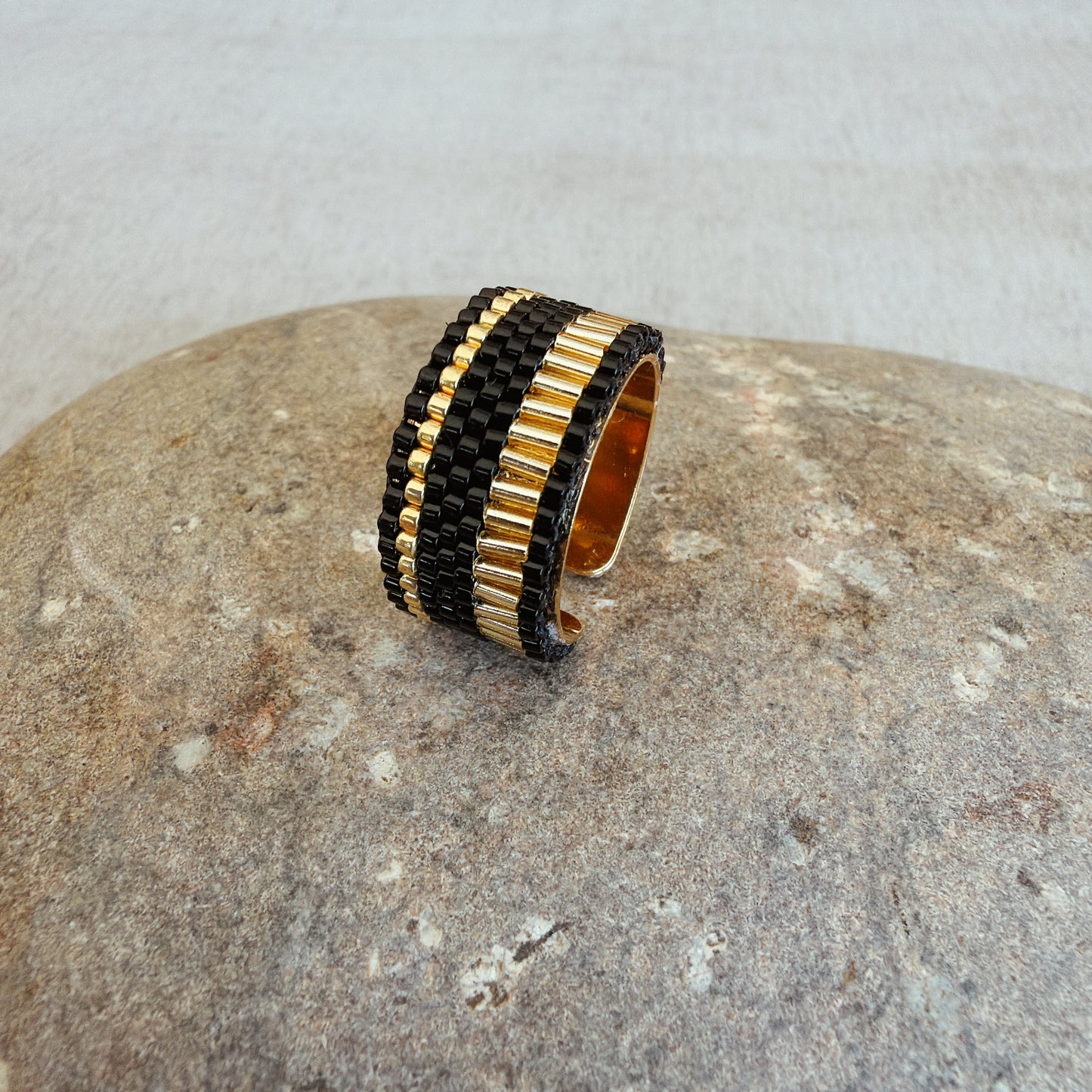 A060 Anillo Compás Dorado