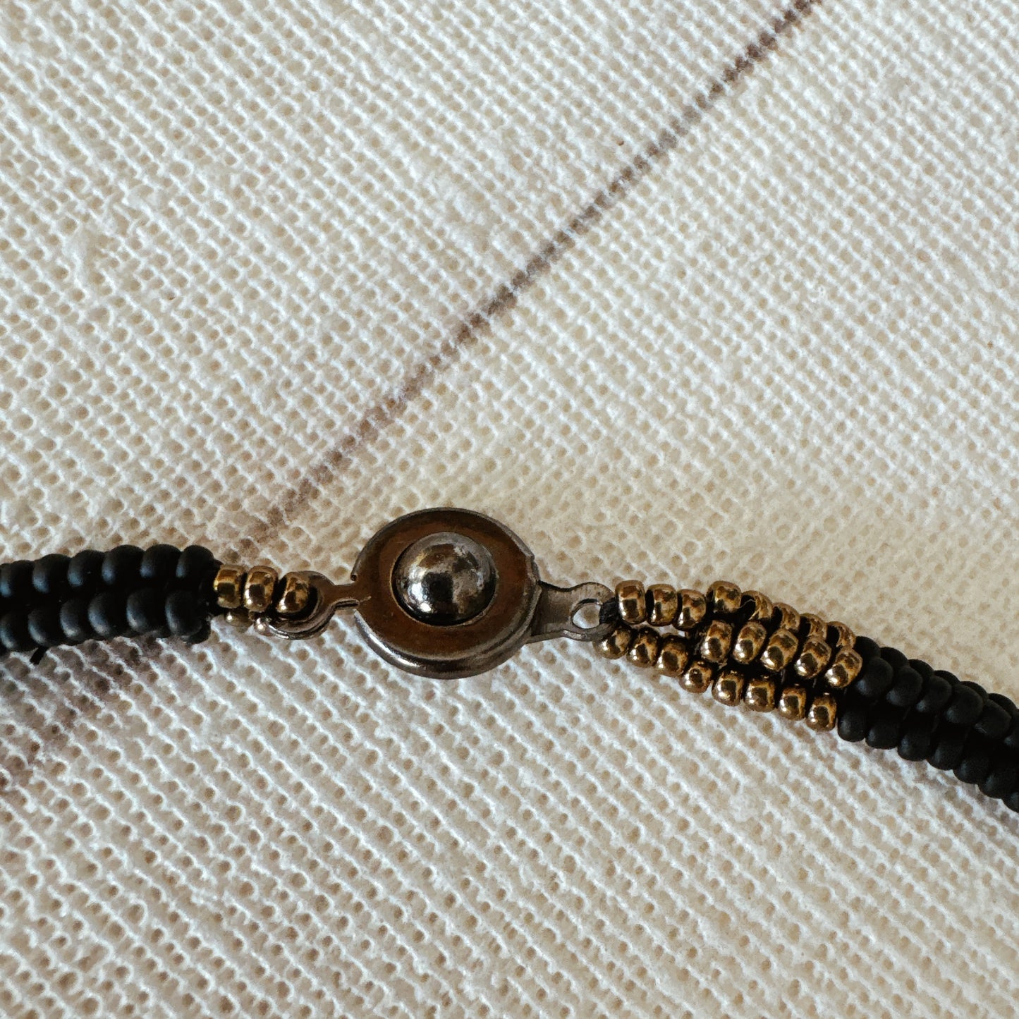 C050 Collar Raudal Calmado