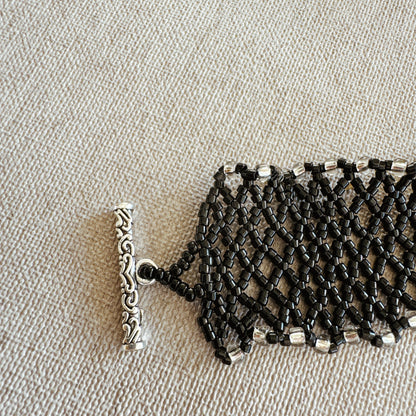 P143 Pulsera Red Nocturna