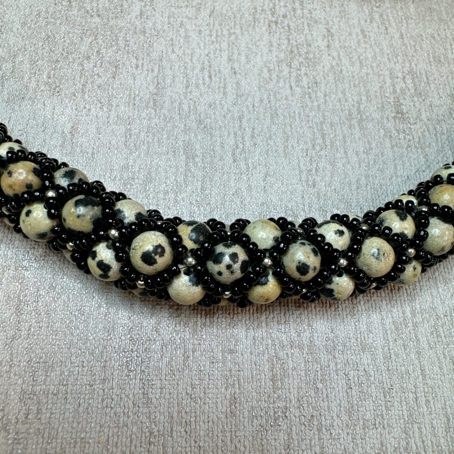 C055 Collar Nudo Lunar