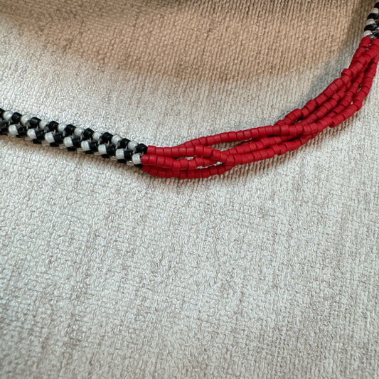 C056 Collar Colorín Punk