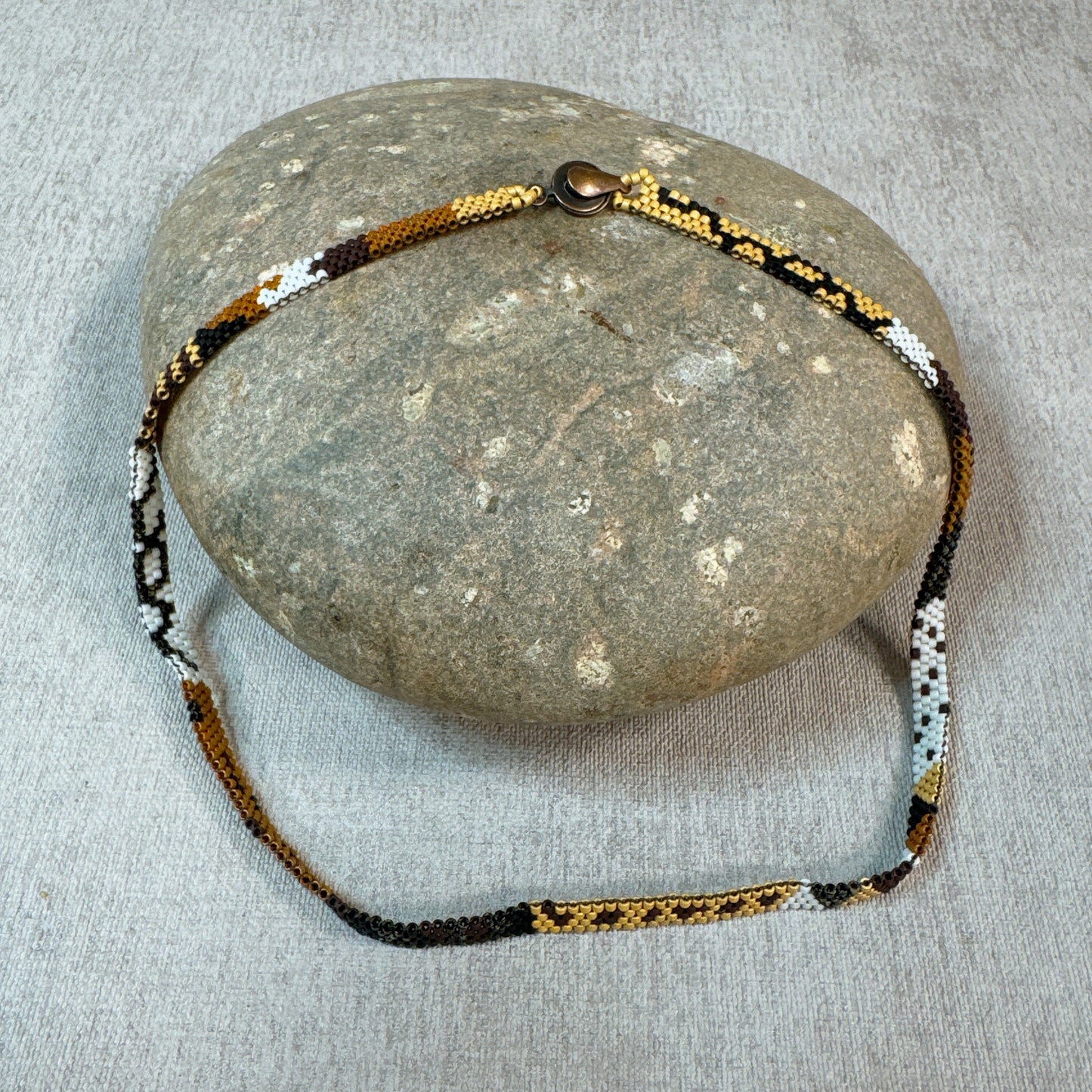 C057 Collar Jaguar Urbano