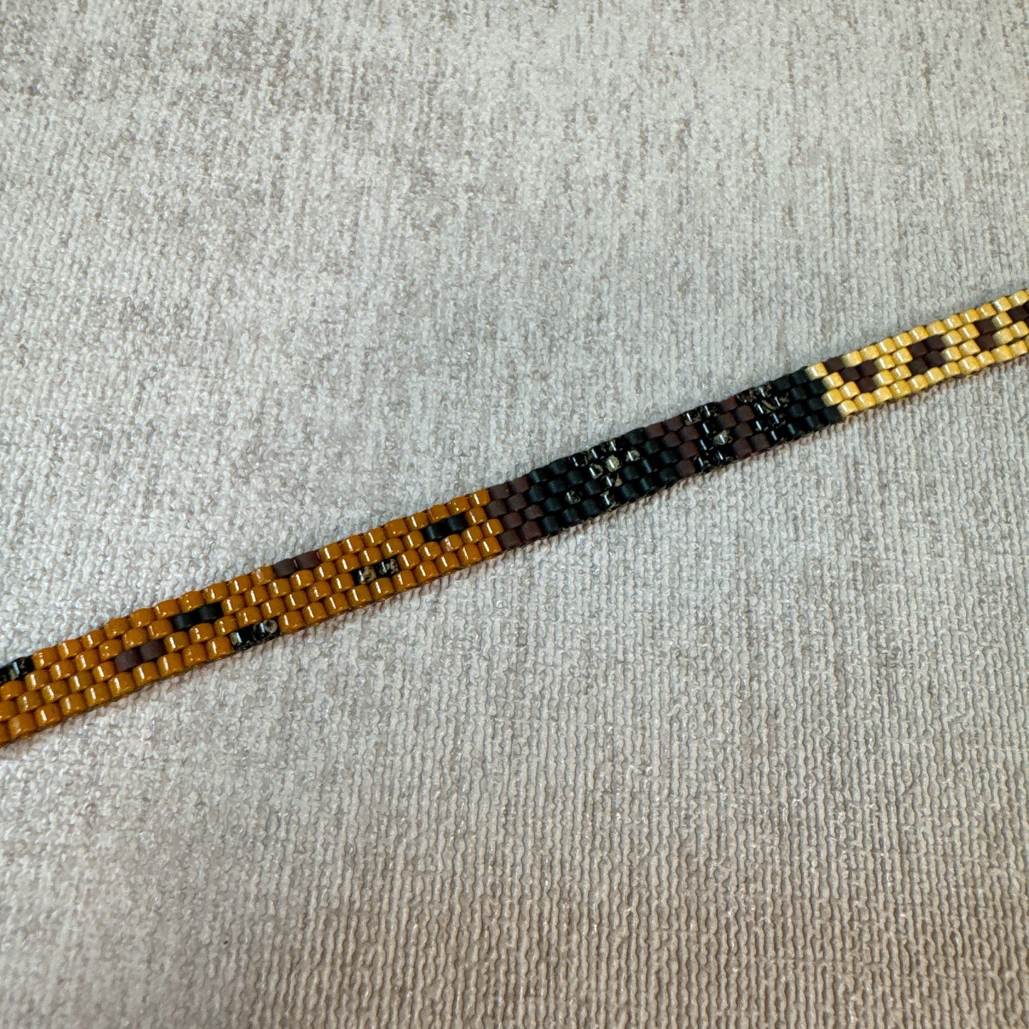 C057 Collar Jaguar Urbano