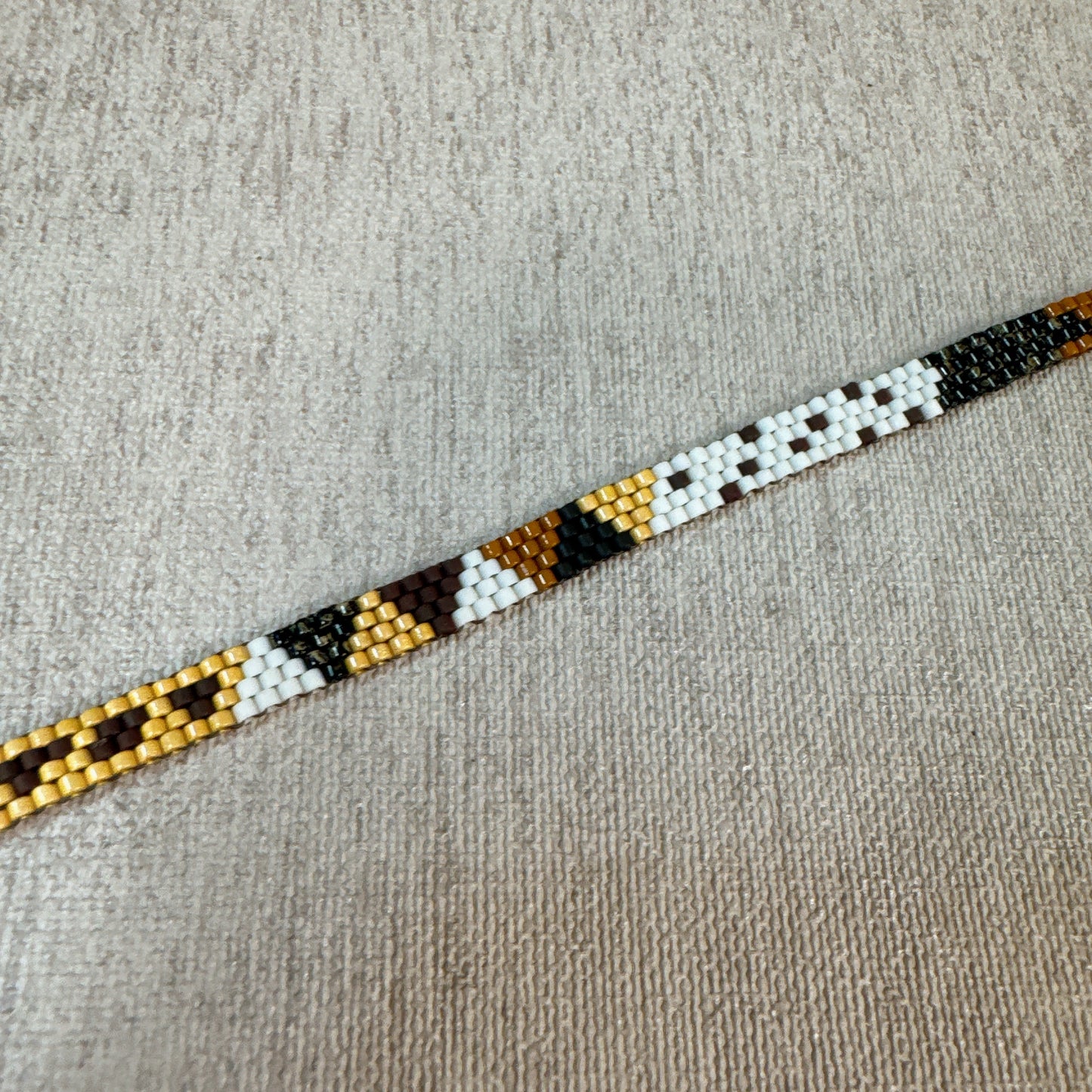 C057 Collar Jaguar Urbano