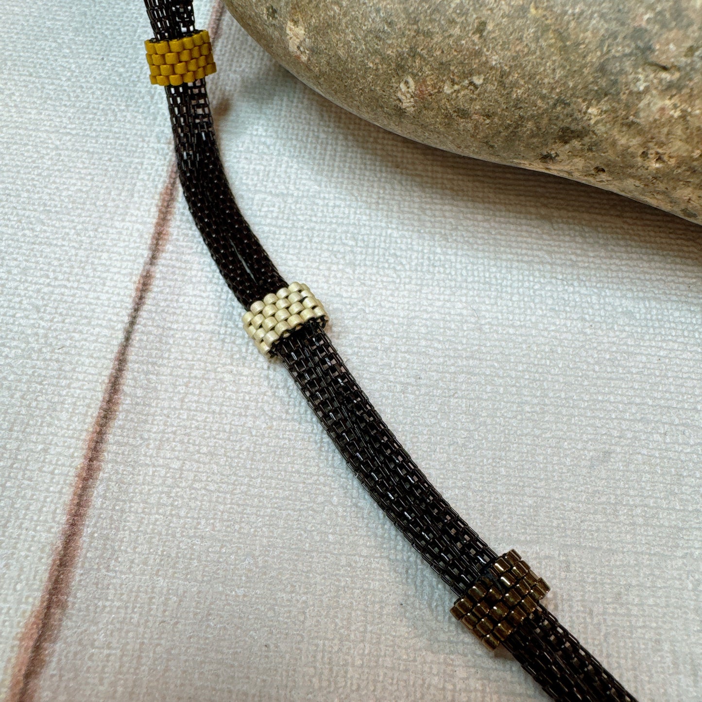 C058 Collar Lazo Profundo