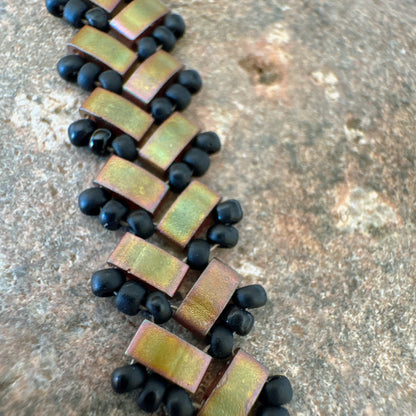 P148 Pulsera Cúbica Nocturna