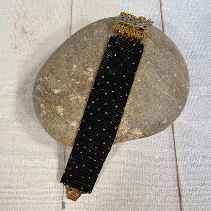 P160 Pulsera Negro Boreal