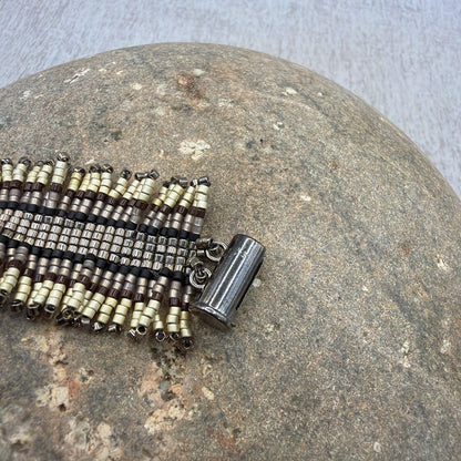 P098 Pulsera Latido Metálico