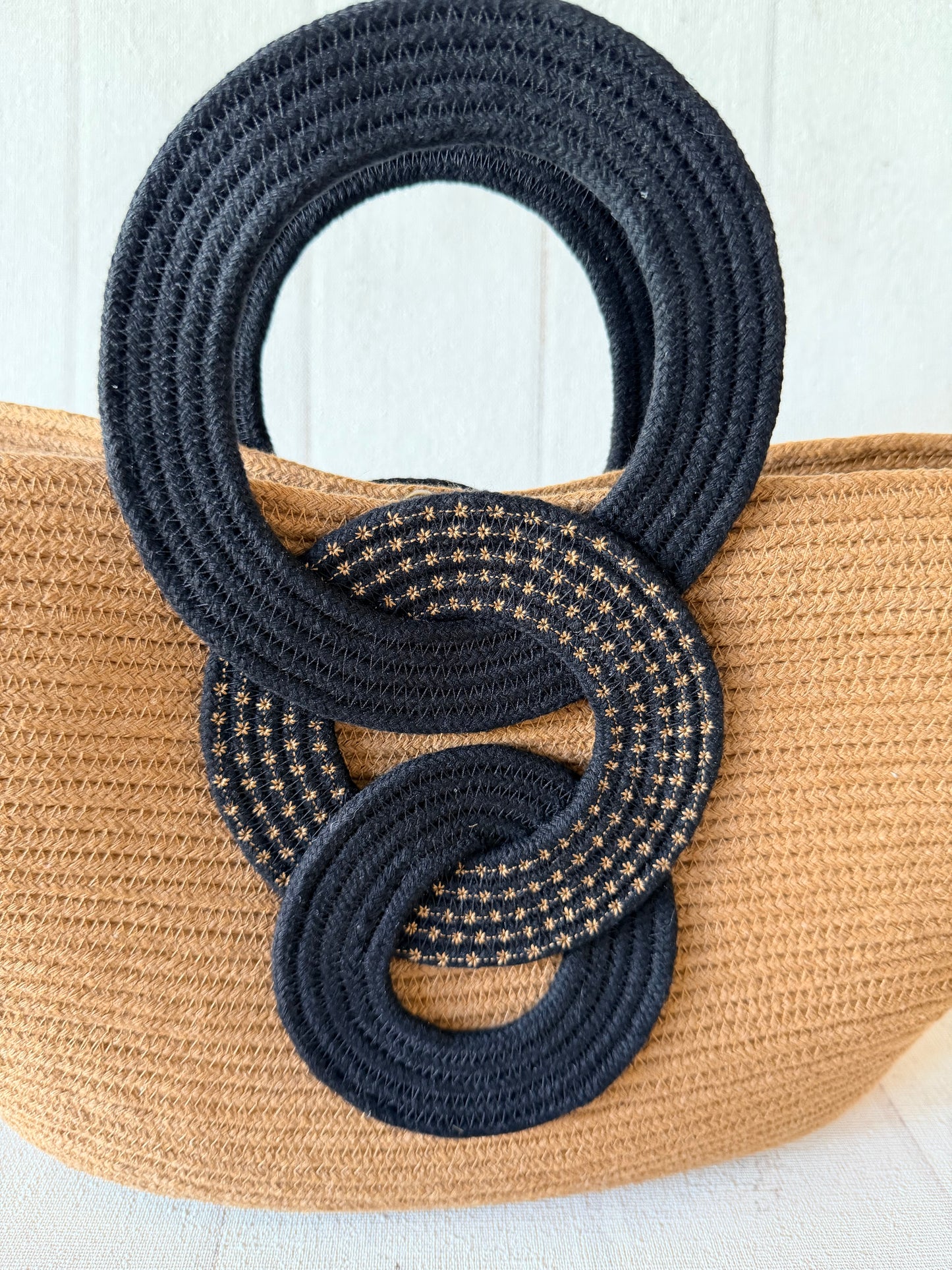 T022 Cartera Círculo Raíz