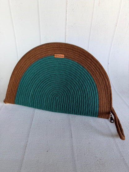 T028   Clutch Arco Tierra