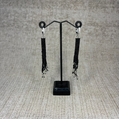 E104 Aros Cascada Ambar Negro