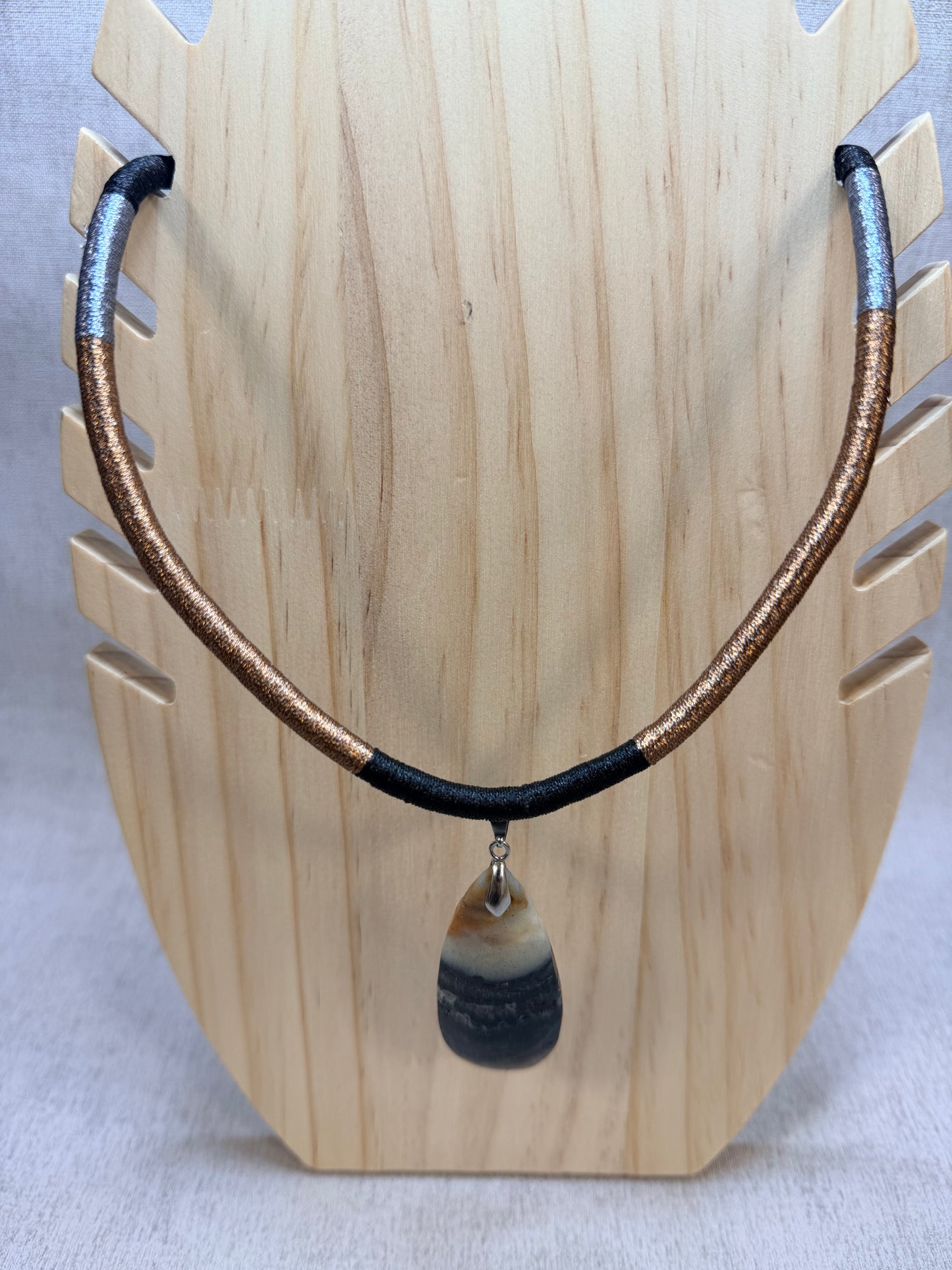 C072 Collar Umbral MIneral