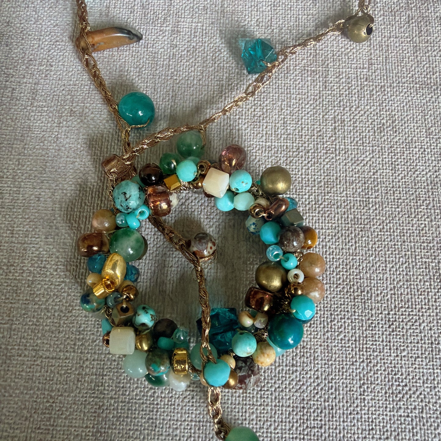 C078 Collar Pluma Turquesa