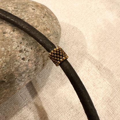 C030 Collar Raíz Cobriza