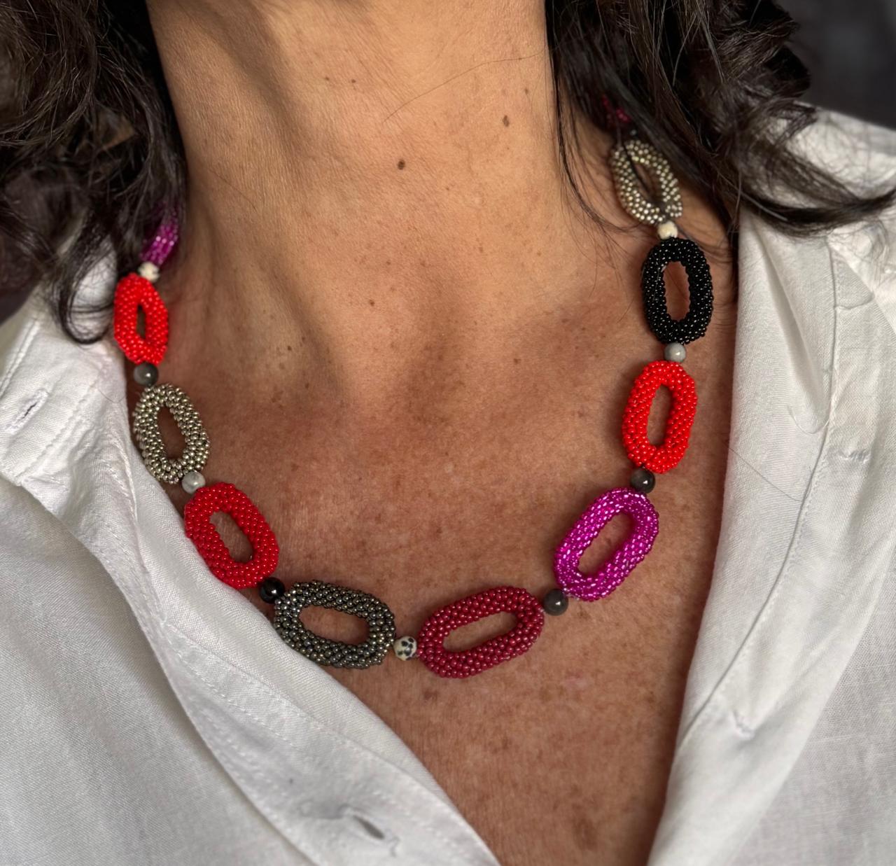 C021 Collar Cadena Rebelde